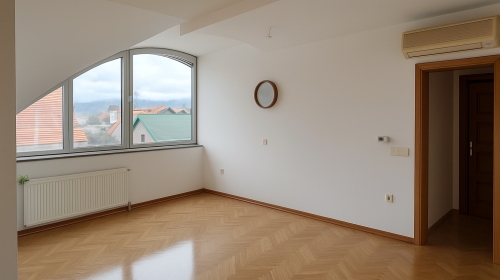 ZAGREB | DUBRAVA | DVOETAŽNI 3-SOBNI STAN | 96 m²